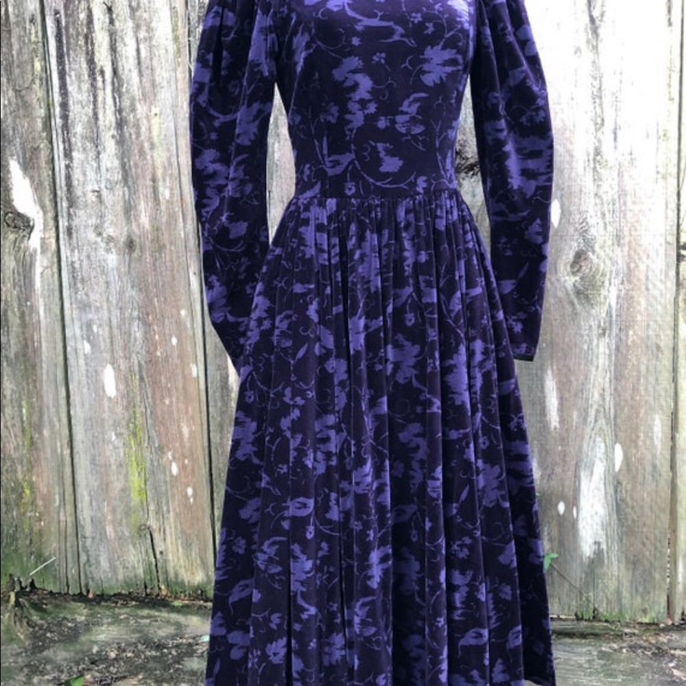Vintage Laura Ashley Purple Velvet Dress - Picture 8 of 8